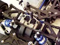 Pi&egrave;ces options alu sur la  FW05-R de Didier Baltensperger