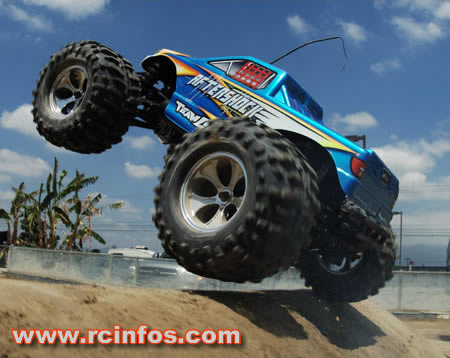 Team Losi Aftershock Monster Truck